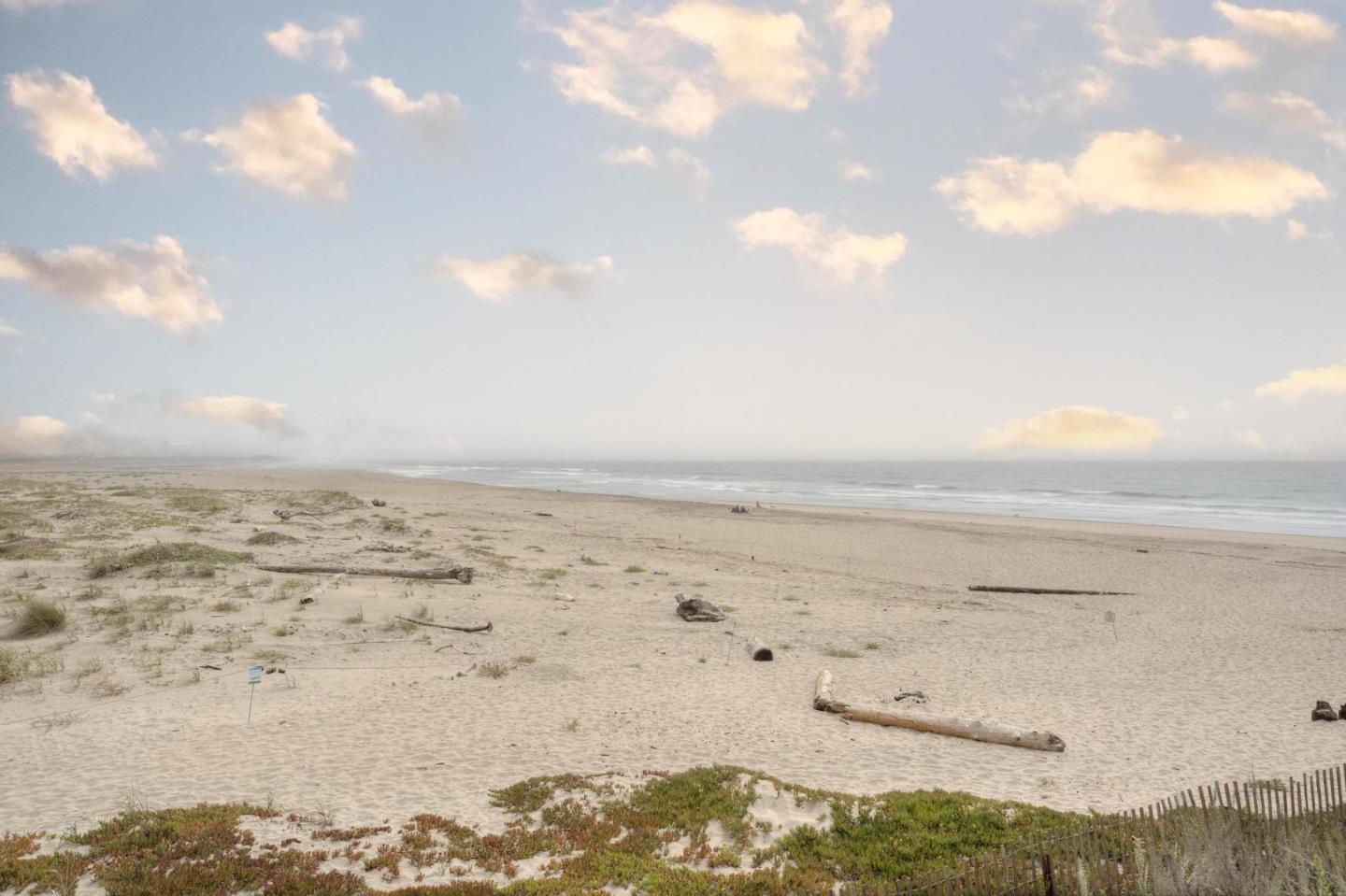 Detail Gallery Image 2 of 31 For 40 Pelican Pt #40,  Watsonville,  CA 95076 - 2 Beds | 1/1 Baths