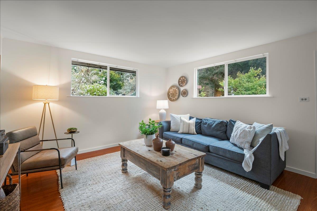 Detail Gallery Image 5 of 26 For 2934 San Juan Blvd, Belmont,  CA 94002 - 2 Beds | 1 Baths