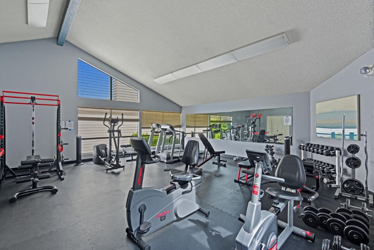 Detail Gallery Image 27 of 37 For 35 W 20th Ave #113,  San Mateo,  CA 94403 - 2 Beds | 2 Baths