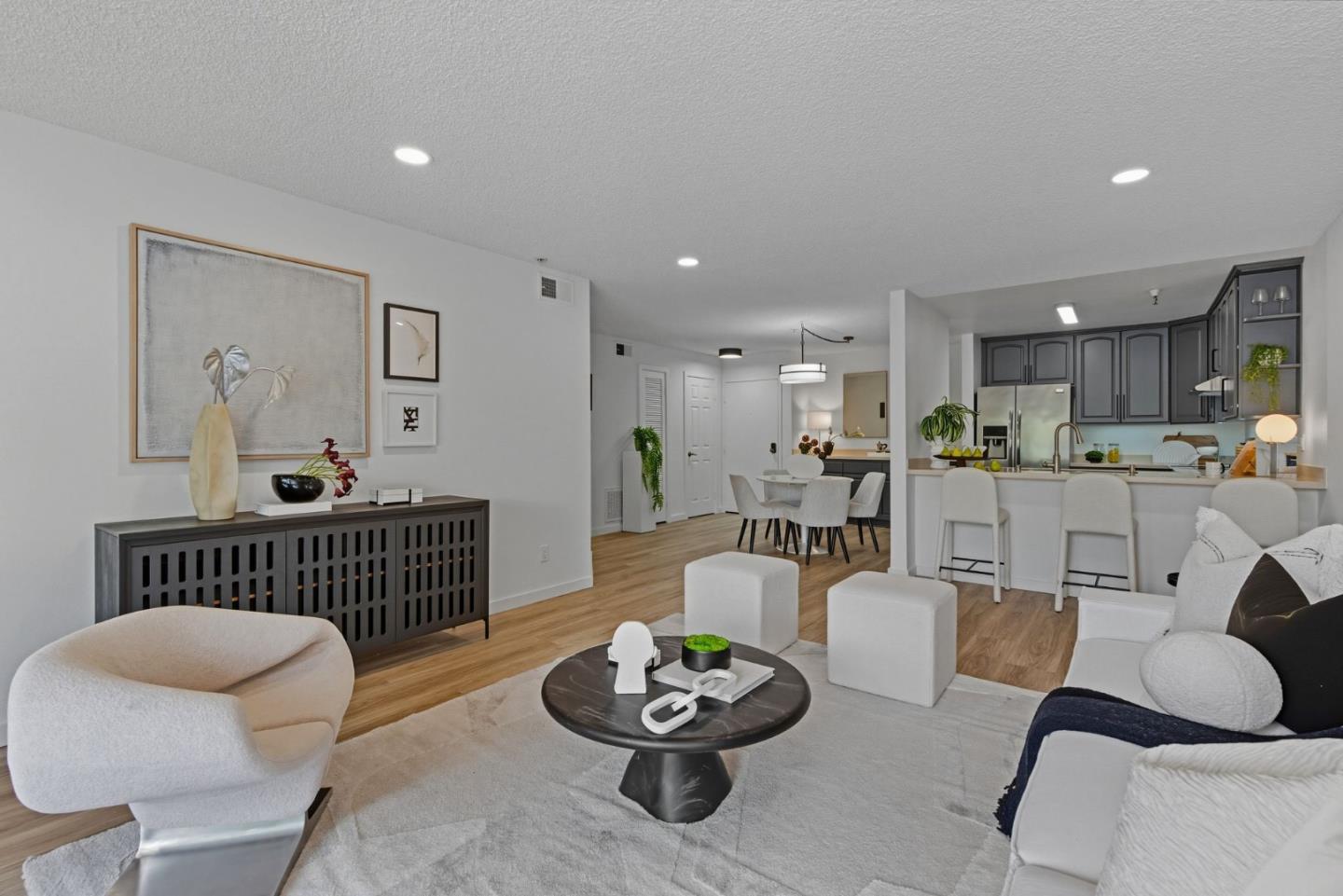 Detail Gallery Image 4 of 37 For 35 W 20th Ave #113,  San Mateo,  CA 94403 - 2 Beds | 2 Baths