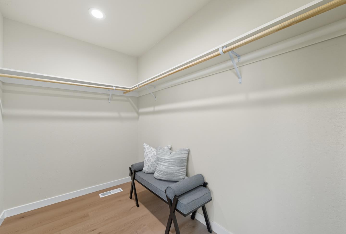 Detail Gallery Image 24 of 36 For 521 Canton Dr, San Jose,  CA 95123 - 4 Beds | 2 Baths