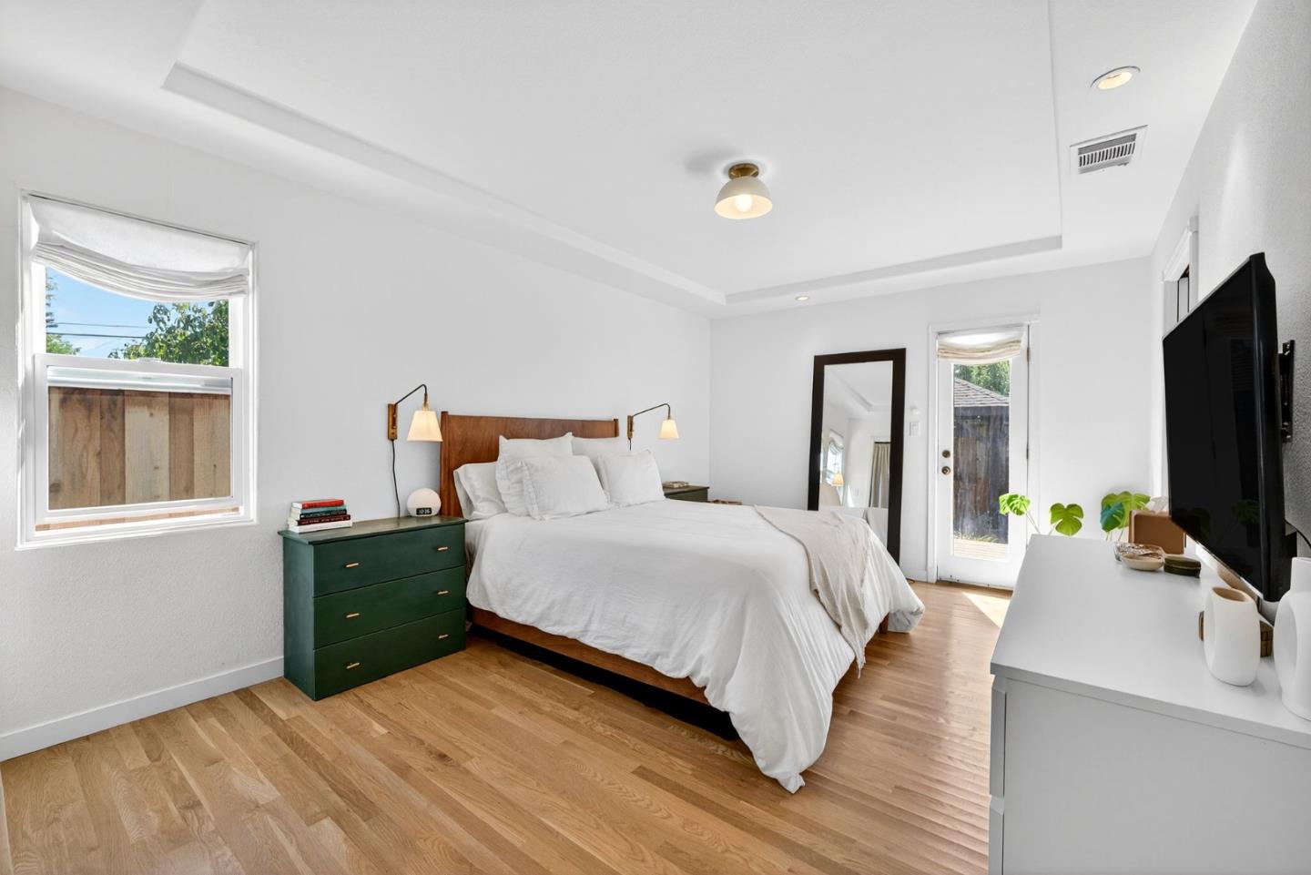 Detail Gallery Image 11 of 28 For 916 Melrose Ave, Santa Cruz,  CA 95062 - 2 Beds | 2 Baths