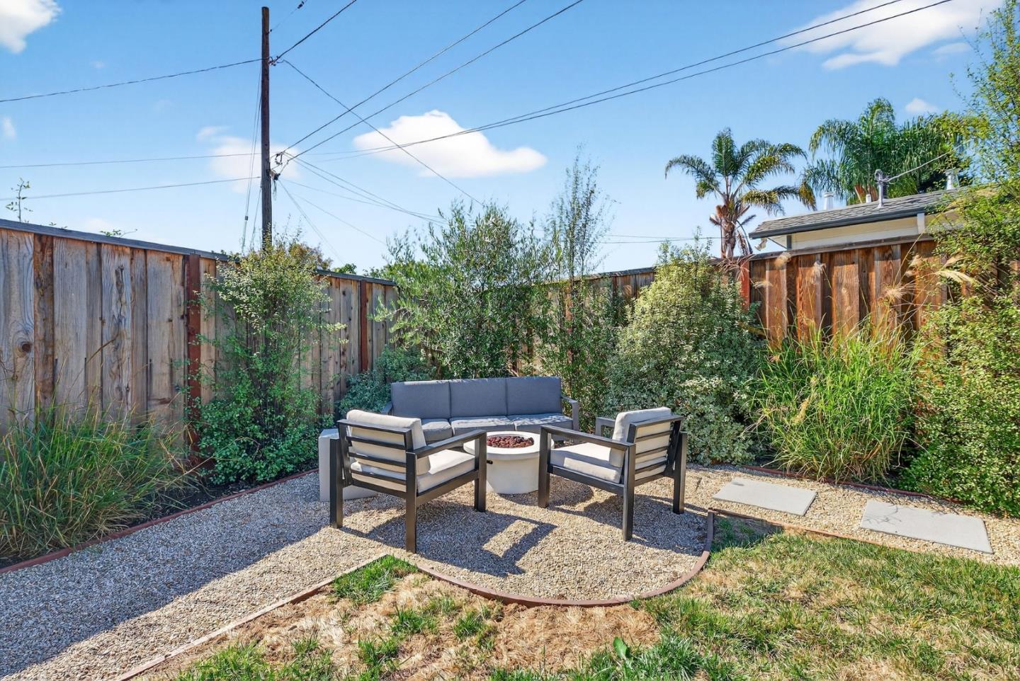 Detail Gallery Image 25 of 28 For 916 Melrose Ave, Santa Cruz,  CA 95062 - 2 Beds | 2 Baths