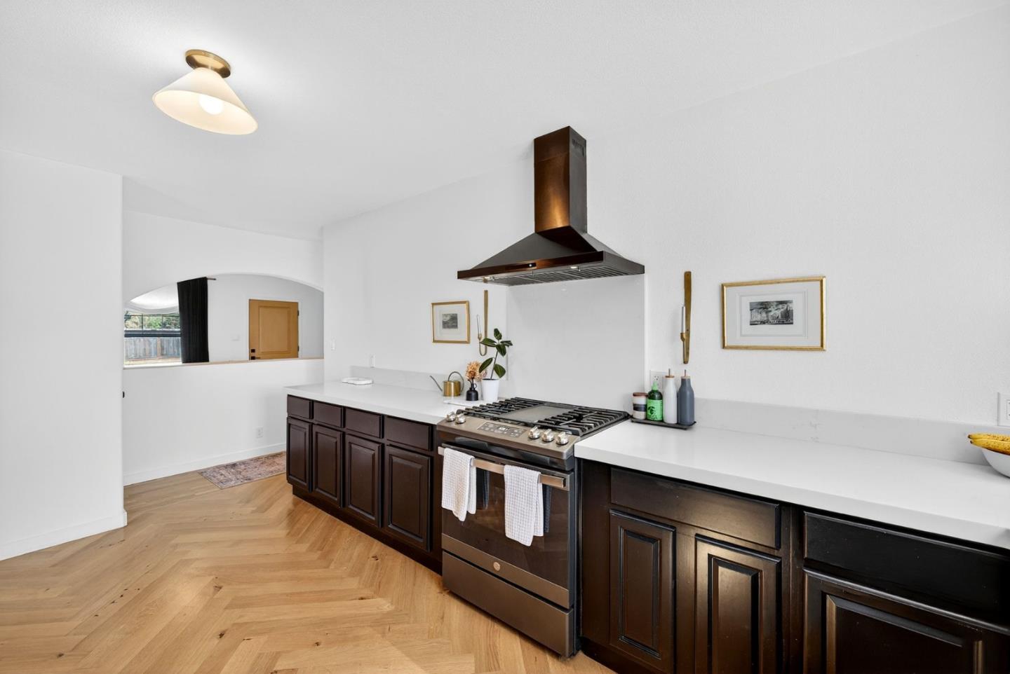 Detail Gallery Image 6 of 28 For 916 Melrose Ave, Santa Cruz,  CA 95062 - 2 Beds | 2 Baths