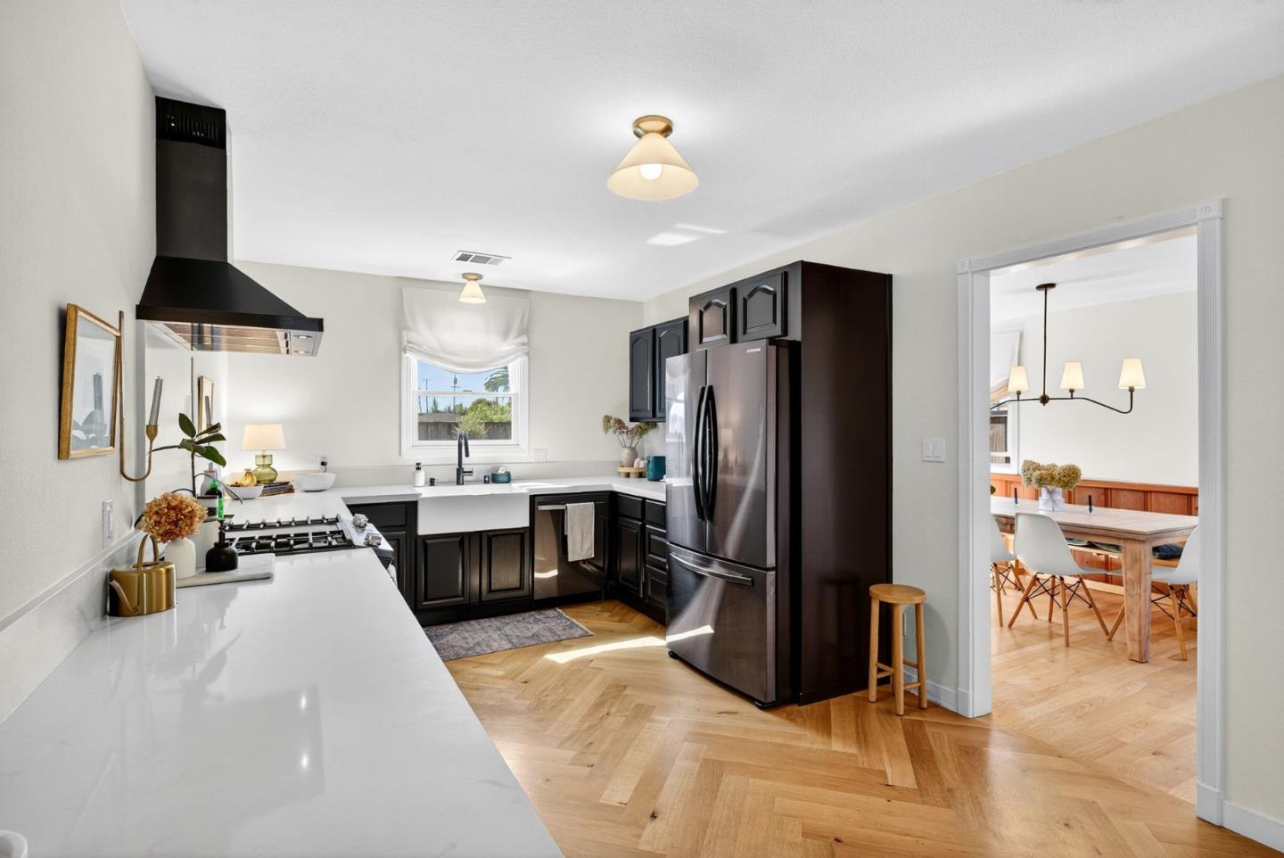 Detail Gallery Image 8 of 28 For 916 Melrose Ave, Santa Cruz,  CA 95062 - 2 Beds | 2 Baths