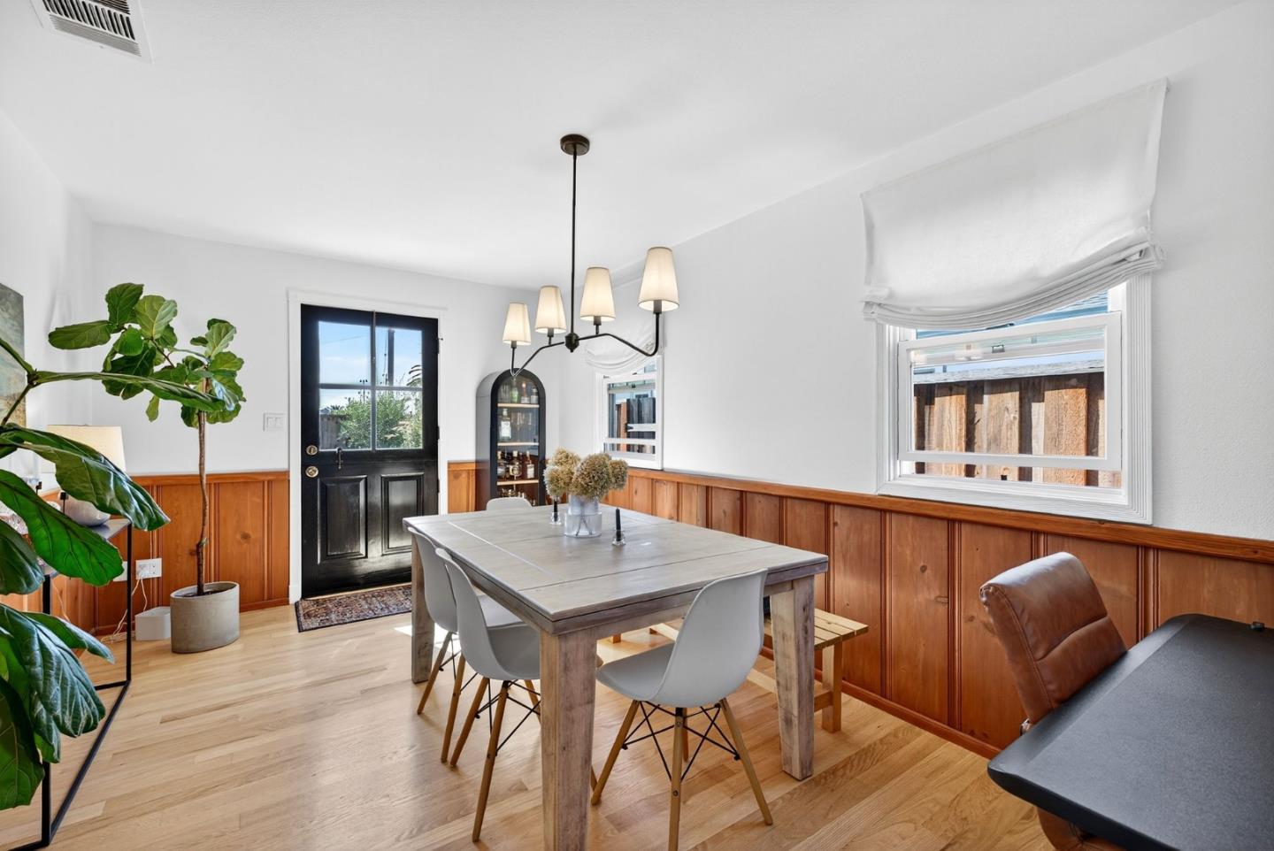 Detail Gallery Image 9 of 28 For 916 Melrose Ave, Santa Cruz,  CA 95062 - 2 Beds | 2 Baths