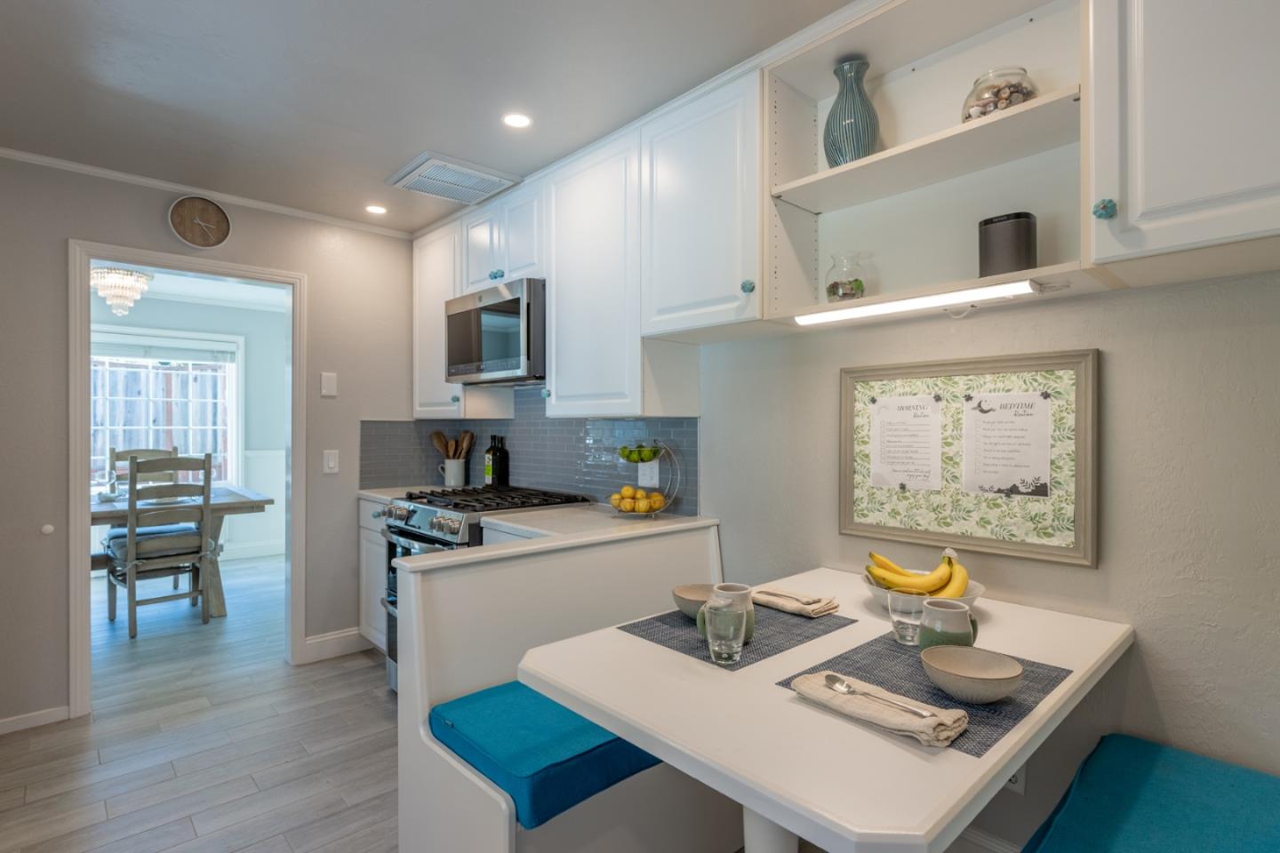 Detail Gallery Image 11 of 32 For 1043 Mission Rd, Pebble Beach,  CA 93953 - 4 Beds | 2/1 Baths