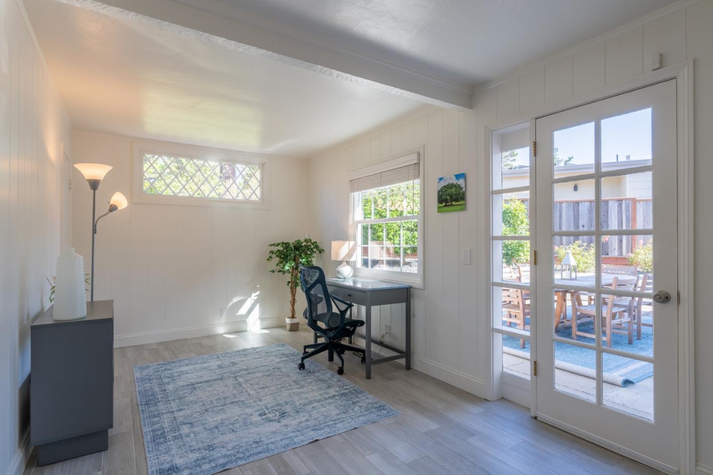 Detail Gallery Image 12 of 32 For 1043 Mission Rd, Pebble Beach,  CA 93953 - 4 Beds | 2/1 Baths