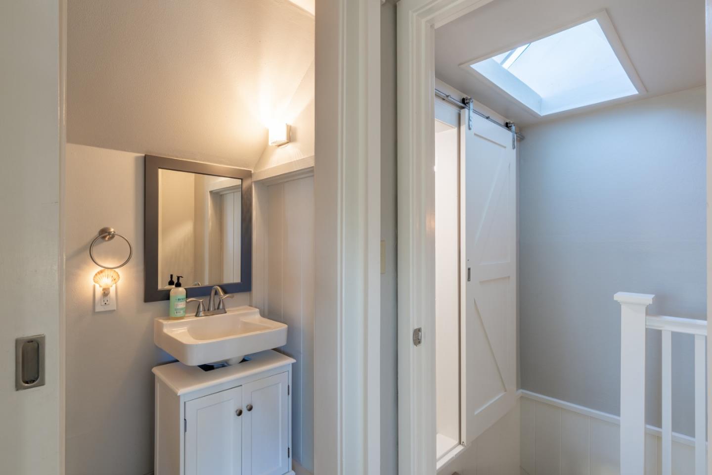 Detail Gallery Image 21 of 32 For 1043 Mission Rd, Pebble Beach,  CA 93953 - 4 Beds | 2/1 Baths