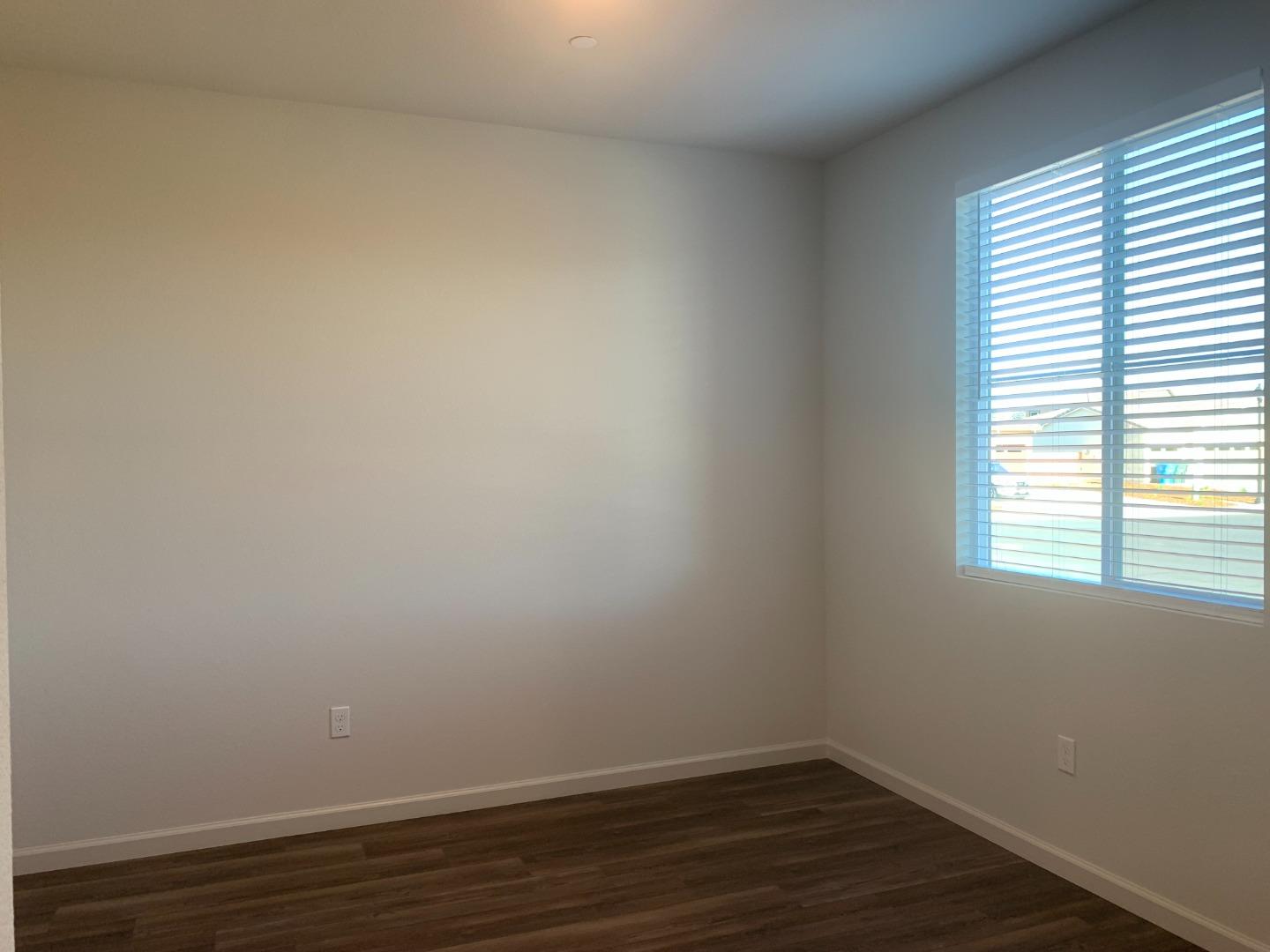 Detail Gallery Image 17 of 29 For 1140 Morningside Pl, Dixon,  CA 95620 - 5 Beds | 3 Baths