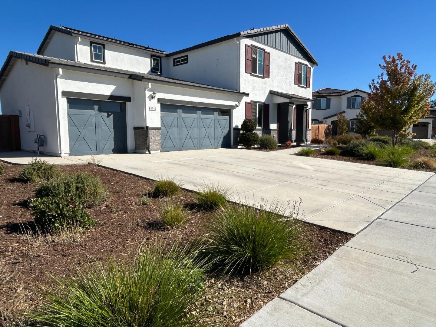 Detail Gallery Image 2 of 29 For 1140 Morningside Pl, Dixon,  CA 95620 - 5 Beds | 3 Baths