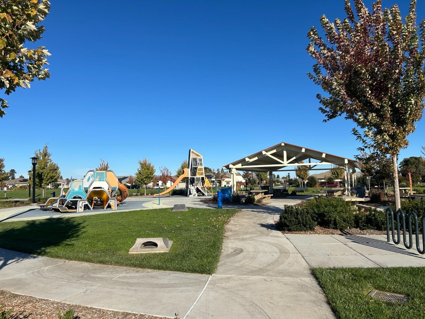 Detail Gallery Image 29 of 29 For 1140 Morningside Pl, Dixon,  CA 95620 - 5 Beds | 3 Baths