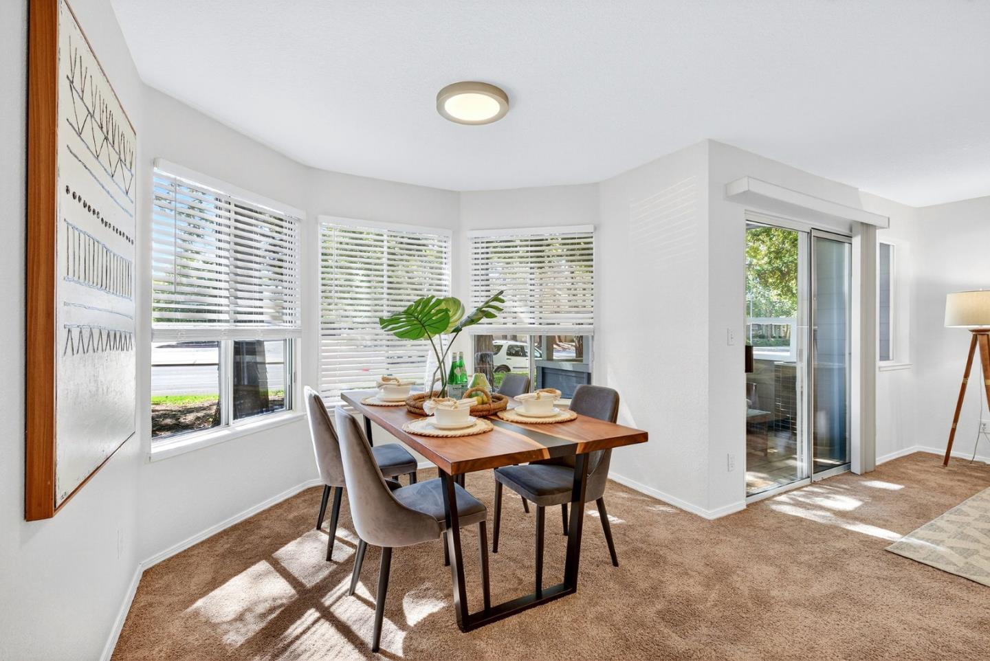 Detail Gallery Image 5 of 18 For 2559 Alveswood Cir, San Jose,  CA 95131 - 2 Beds | 2 Baths