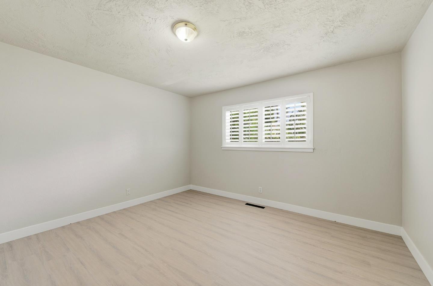 Detail Gallery Image 23 of 35 For 15018 San Pablo Ave, San Jose,  CA 95127 - 3 Beds | 2/1 Baths