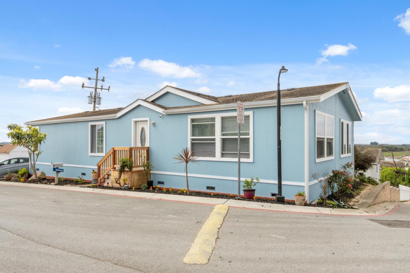 Detail Gallery Image 2 of 42 For 1900 Highway 1 #104,  Moss Landing,  CA 95039 - 3 Beds | 2 Baths