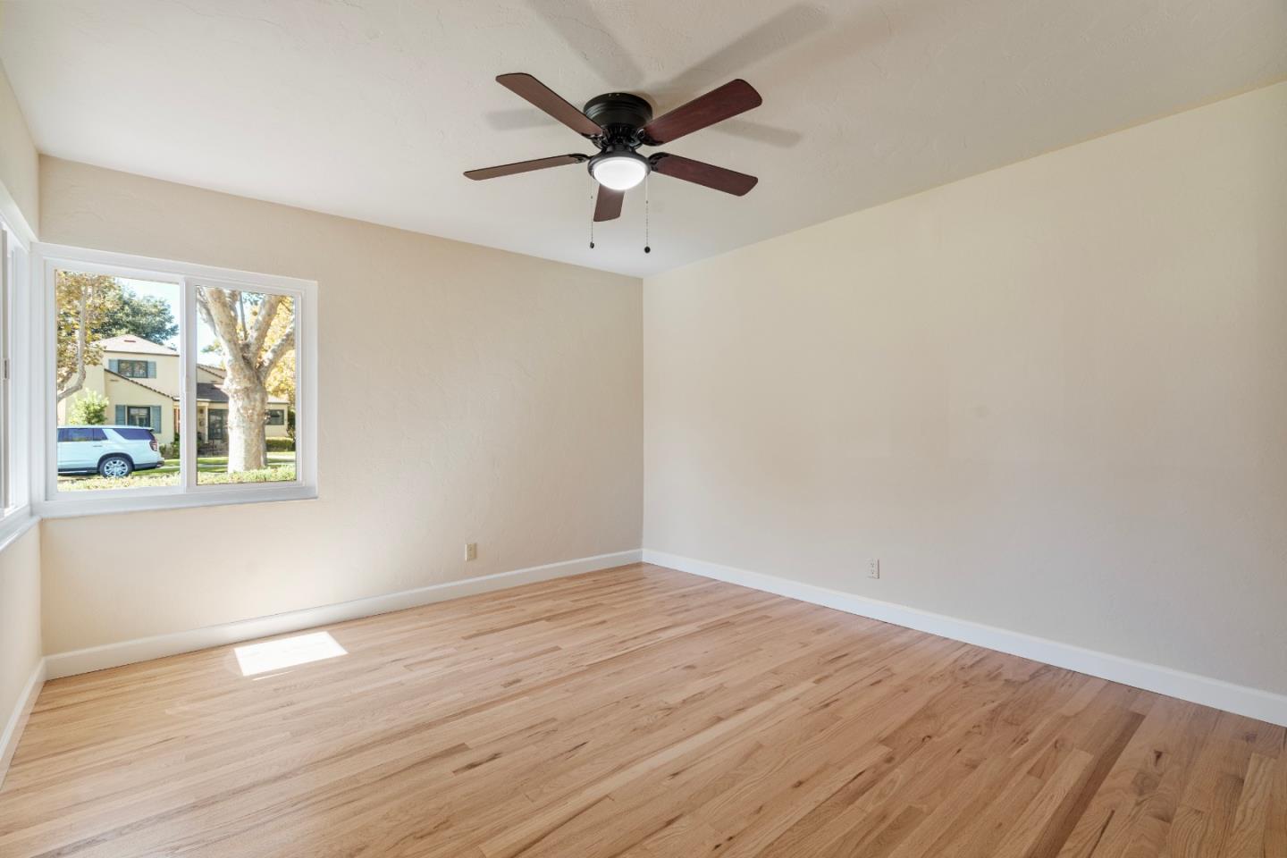 Detail Gallery Image 26 of 36 For 1001 Monterey St, Hollister,  CA 95023 - 3 Beds | 2 Baths