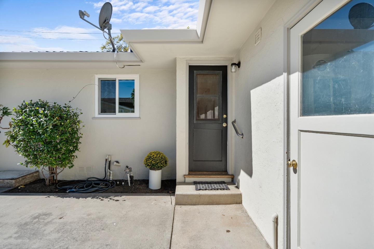 Detail Gallery Image 30 of 36 For 1001 Monterey St, Hollister,  CA 95023 - 3 Beds | 2 Baths