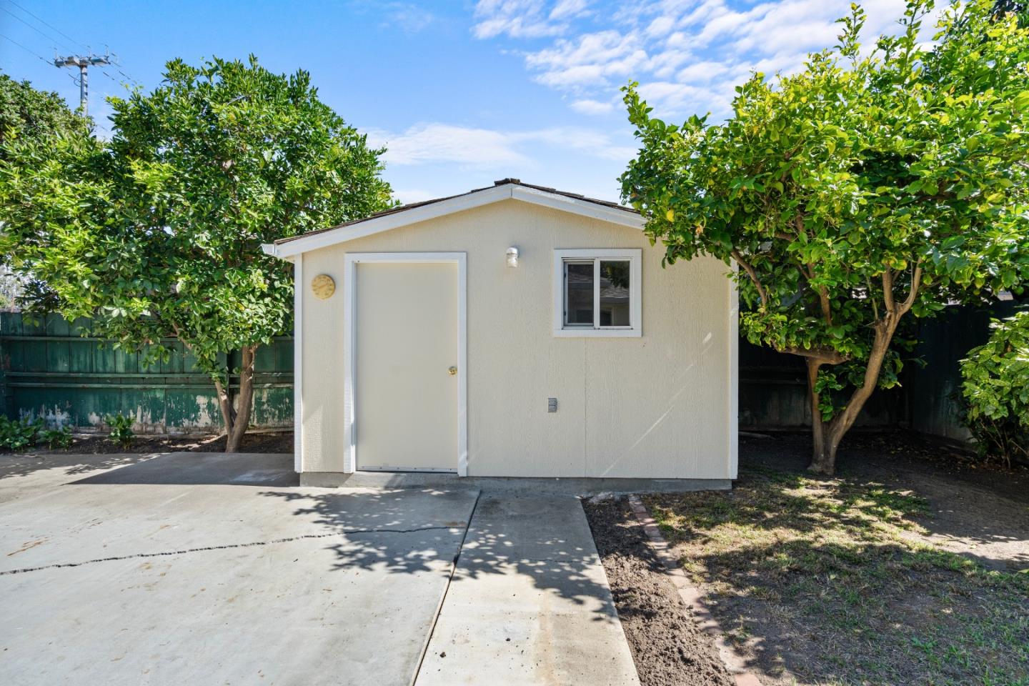 Detail Gallery Image 31 of 36 For 1001 Monterey St, Hollister,  CA 95023 - 3 Beds | 2 Baths