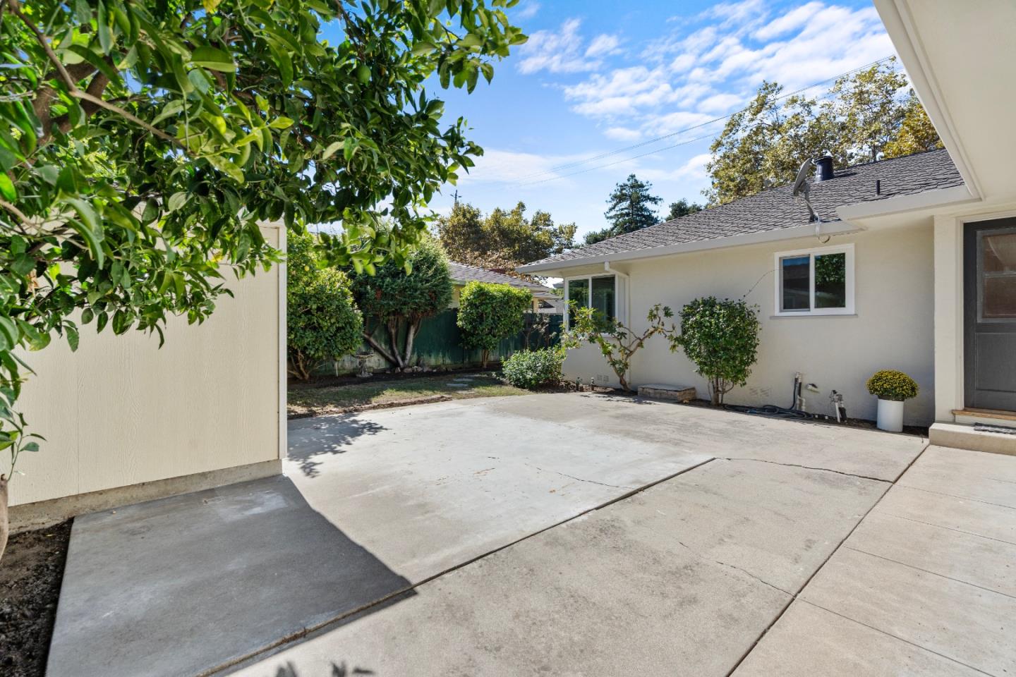 Detail Gallery Image 36 of 36 For 1001 Monterey St, Hollister,  CA 95023 - 3 Beds | 2 Baths