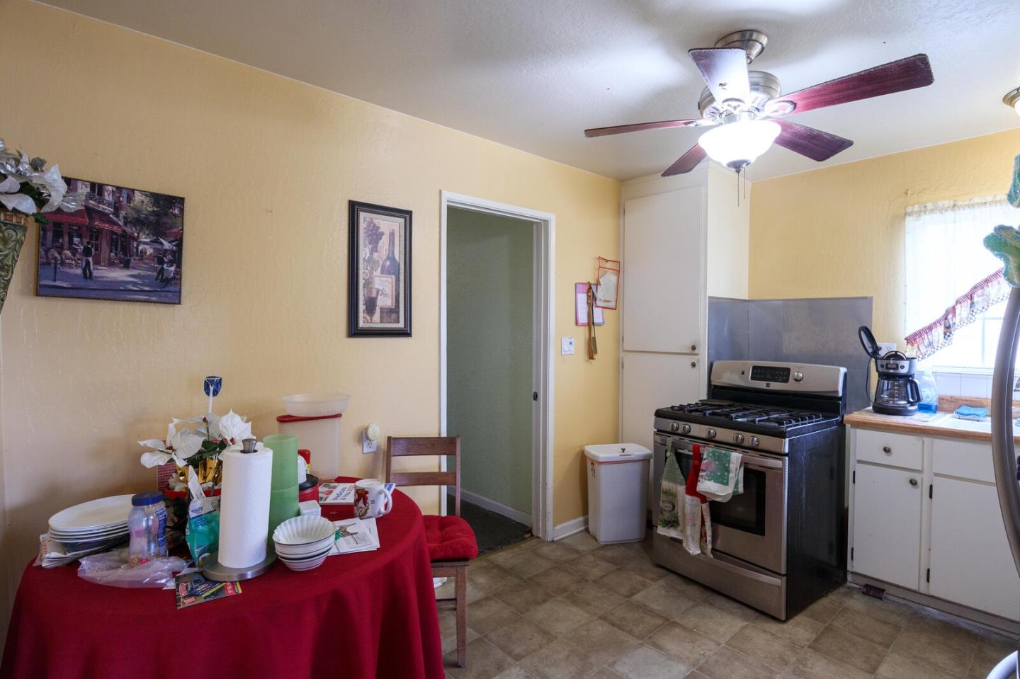 Detail Gallery Image 13 of 38 For 1622 Perry Ct, San Jose,  CA 95116 - 2 Beds | 1 Baths