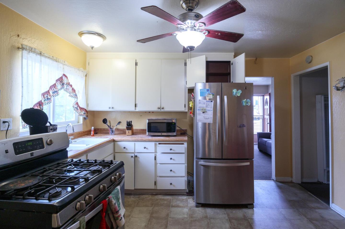 Detail Gallery Image 14 of 38 For 1622 Perry Ct, San Jose,  CA 95116 - 2 Beds | 1 Baths