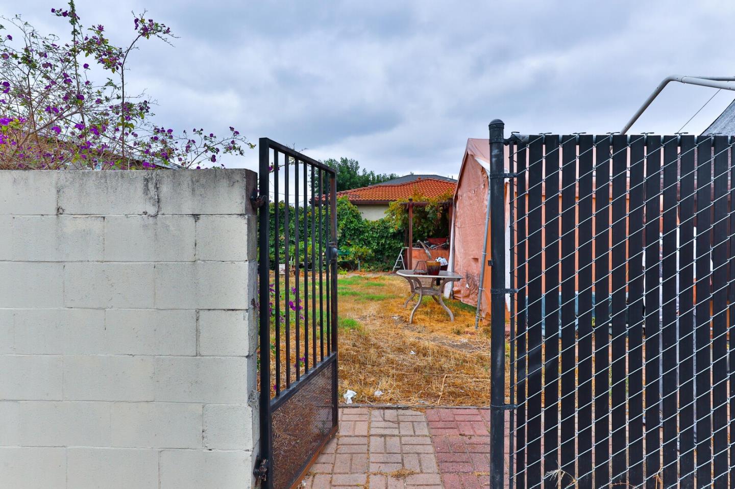 Detail Gallery Image 28 of 38 For 1622 Perry Ct, San Jose,  CA 95116 - 2 Beds | 1 Baths