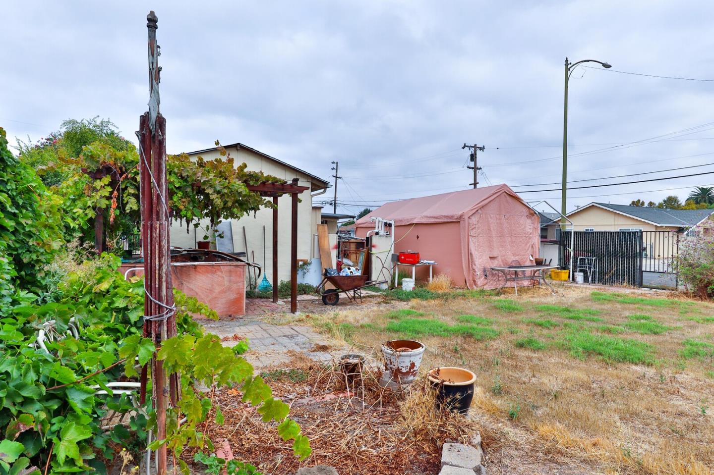 Detail Gallery Image 32 of 38 For 1622 Perry Ct, San Jose,  CA 95116 - 2 Beds | 1 Baths