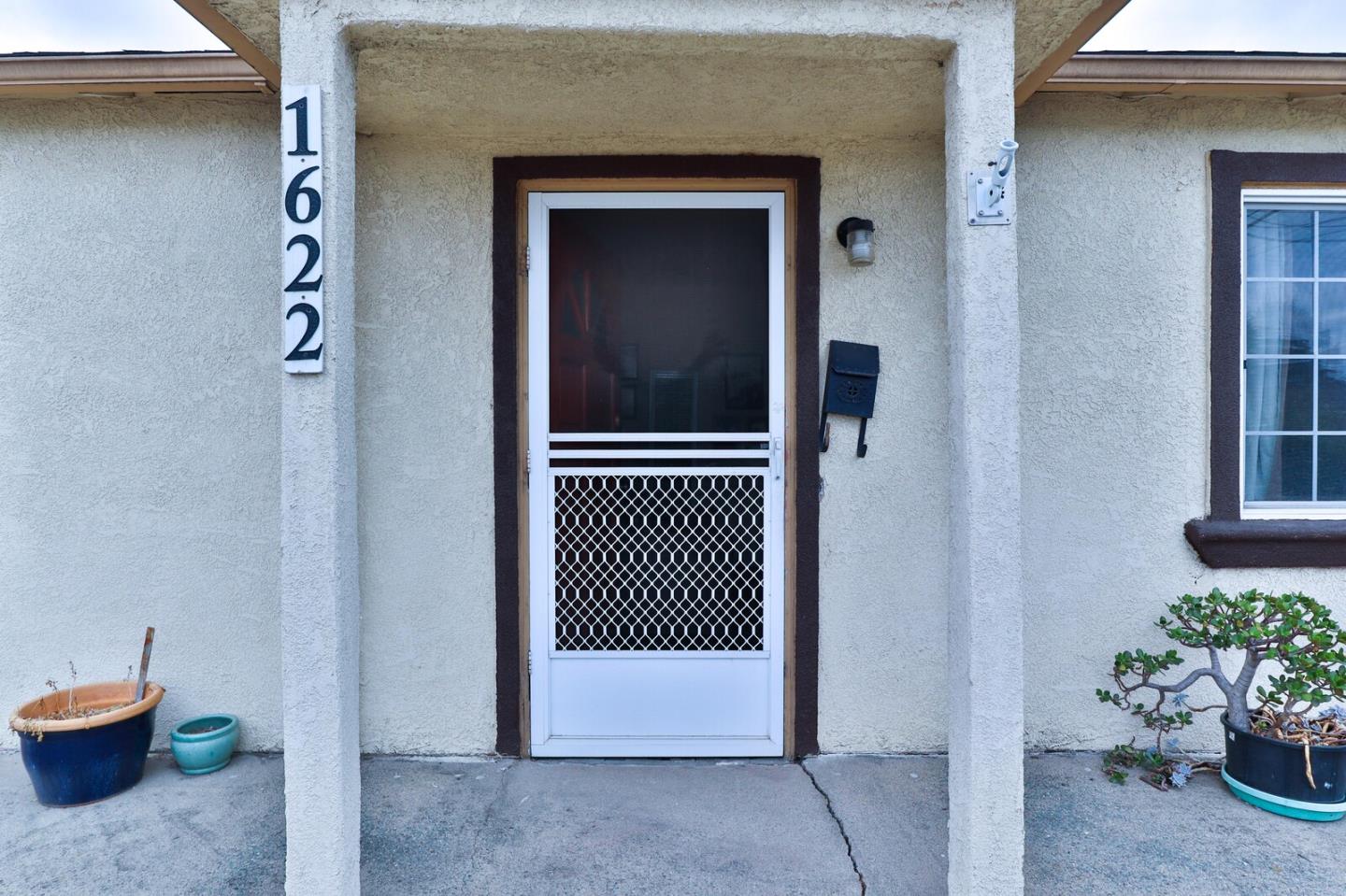 Detail Gallery Image 8 of 38 For 1622 Perry Ct, San Jose,  CA 95116 - 2 Beds | 1 Baths