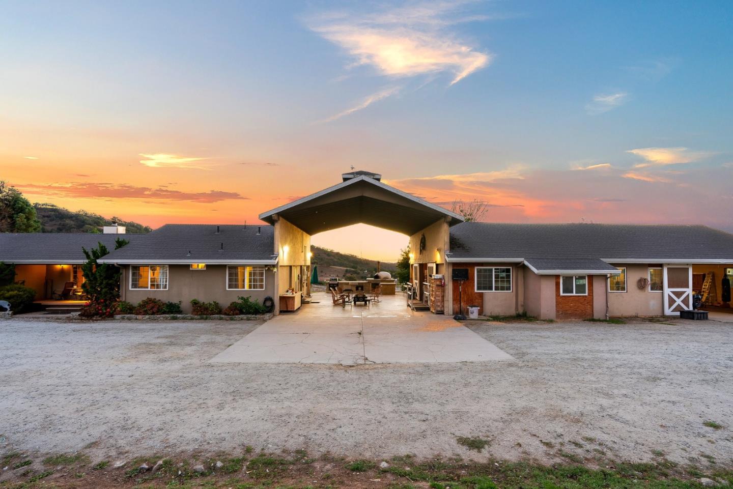 Detail Gallery Image 33 of 74 For 350 San Benancio Rd, Salinas,  CA 93908 - 3 Beds | 2/1 Baths