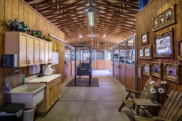 Detail Gallery Image 4 of 74 For 350 San Benancio Rd, Salinas,  CA 93908 - 3 Beds | 2/1 Baths