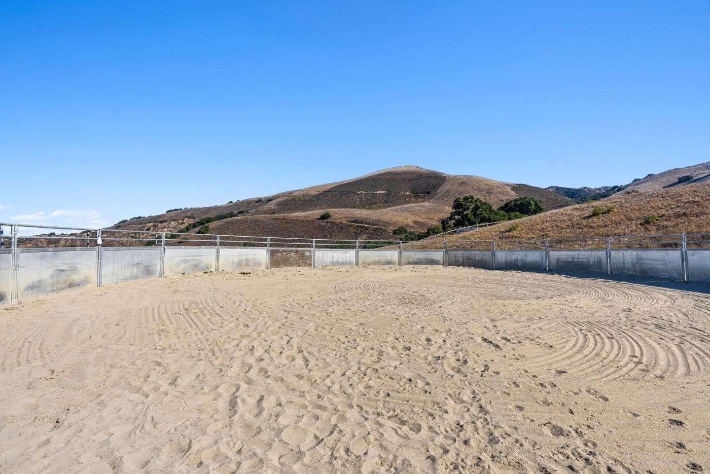 Detail Gallery Image 60 of 74 For 350 San Benancio Rd, Salinas,  CA 93908 - 3 Beds | 2/1 Baths