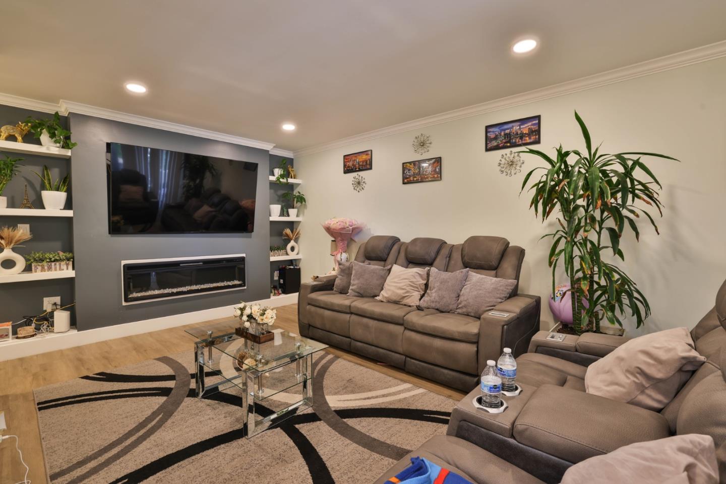 Detail Gallery Image 14 of 26 For 1299 Leigh Ave, San Jose,  CA 95126 - – Beds | – Baths