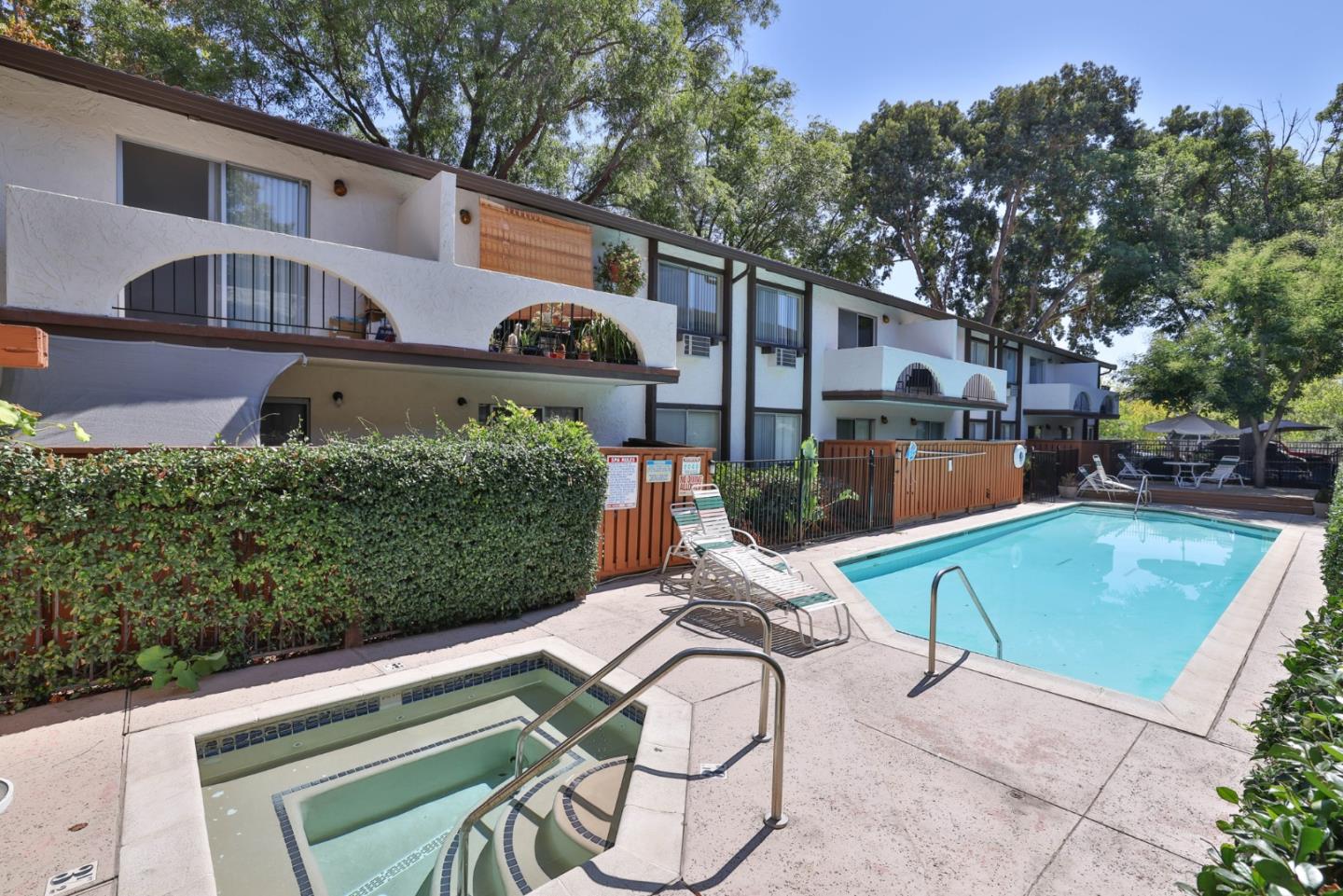 Detail Gallery Image 3 of 26 For 1299 Leigh Ave, San Jose,  CA 95126 - – Beds | – Baths