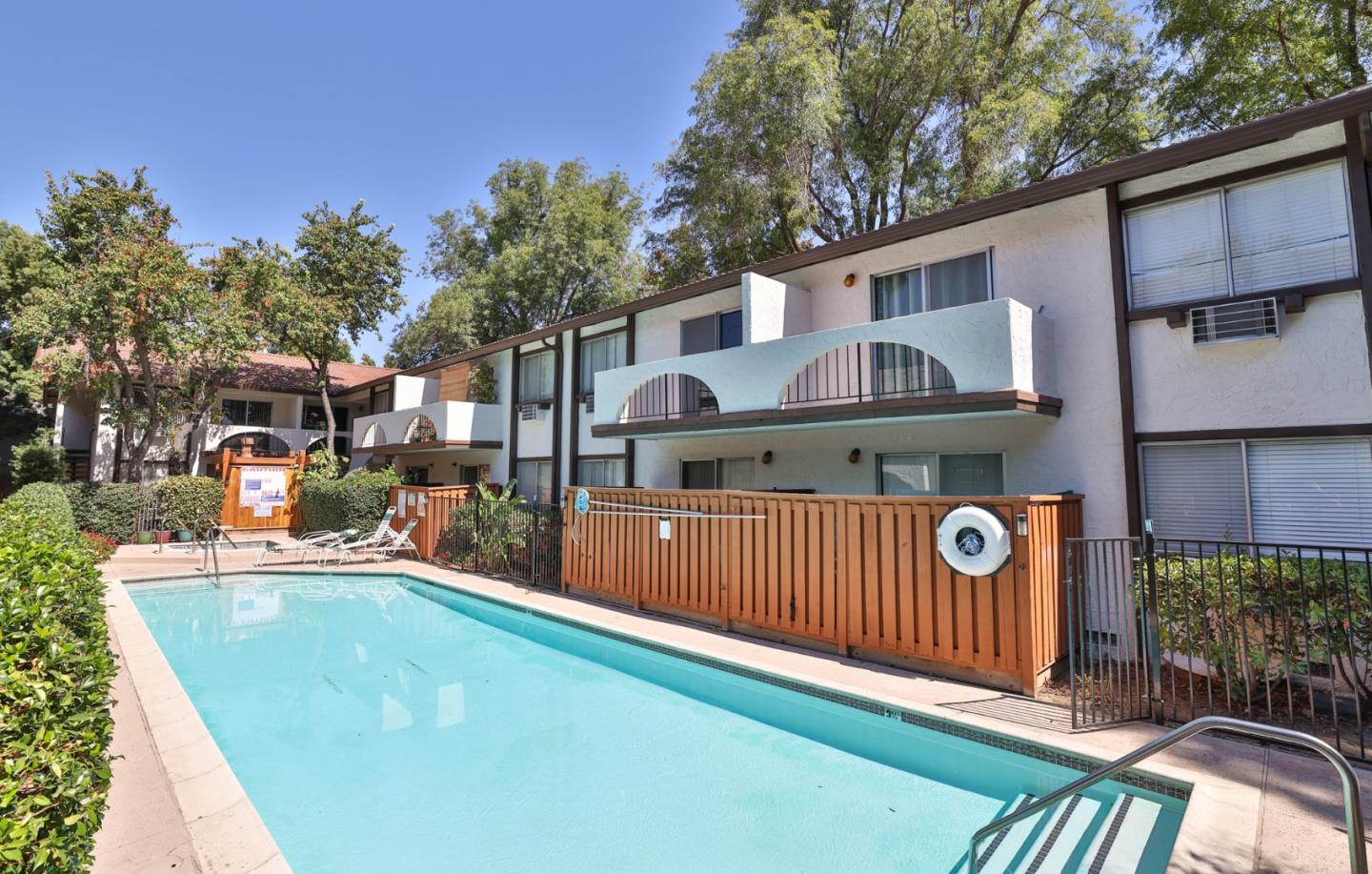 Detail Gallery Image 4 of 26 For 1299 Leigh Ave, San Jose,  CA 95126 - – Beds | – Baths