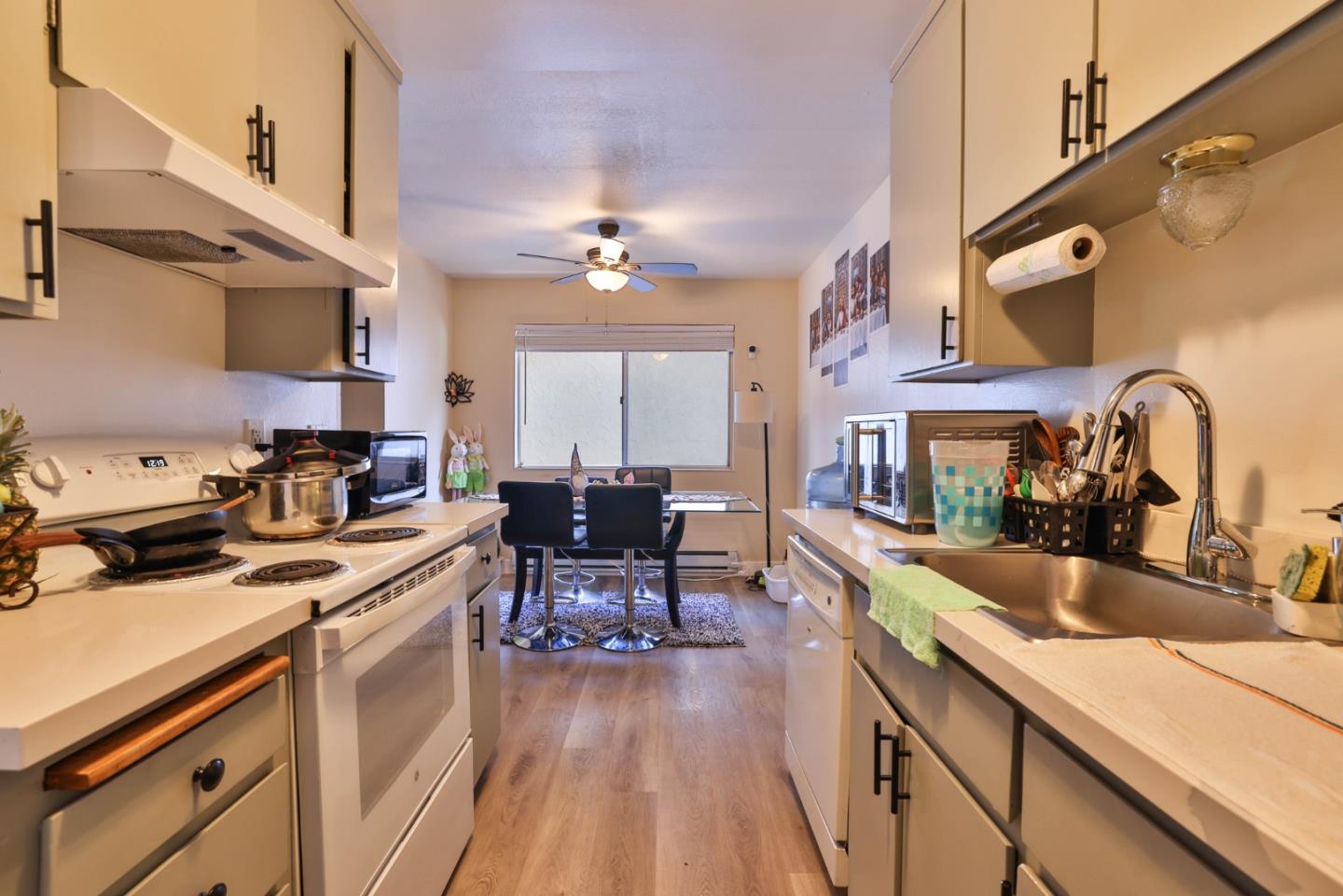 Detail Gallery Image 9 of 26 For 1299 Leigh Ave, San Jose,  CA 95126 - – Beds | – Baths