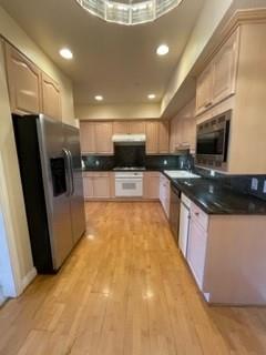 Detail Gallery Image 6 of 21 For 153 N San Mateo, San Mateo,  CA 94403 - 2 Beds | 2 Baths