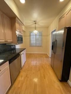 Detail Gallery Image 7 of 21 For 153 N San Mateo, San Mateo,  CA 94403 - 2 Beds | 2 Baths