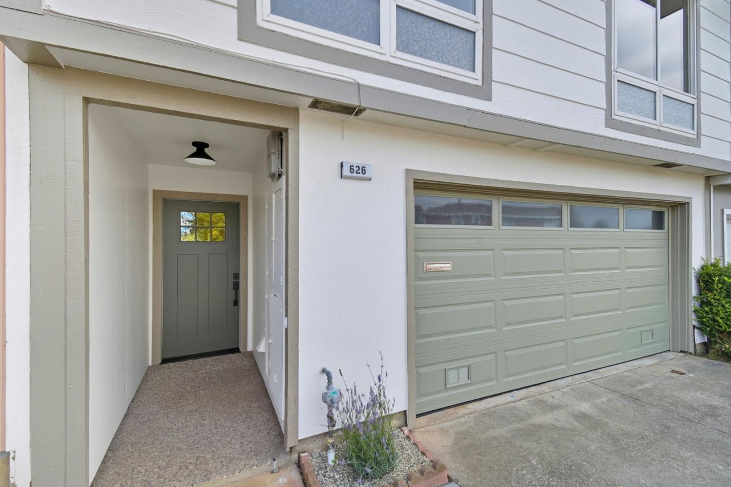 Detail Gallery Image 2 of 28 For 626 Price St, Daly City,  CA 94014 - 2 Beds | 2 Baths