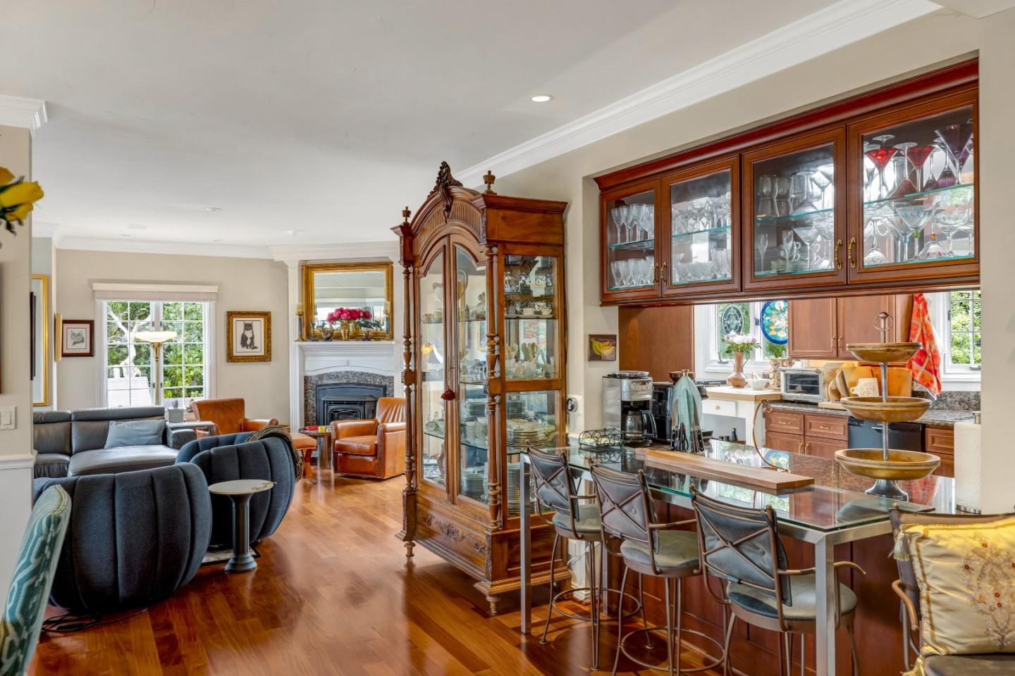 Detail Gallery Image 13 of 54 For 127 16th St, Pacific Grove,  CA 93950 - 3 Beds | 4 Baths