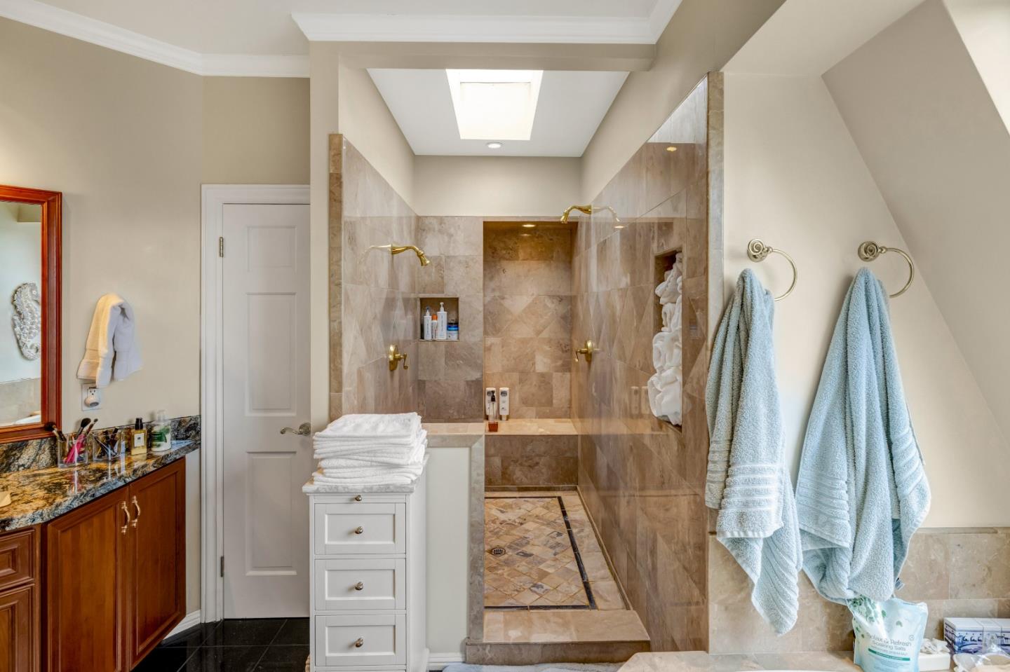 Detail Gallery Image 20 of 54 For 127 16th St, Pacific Grove,  CA 93950 - 3 Beds | 4 Baths