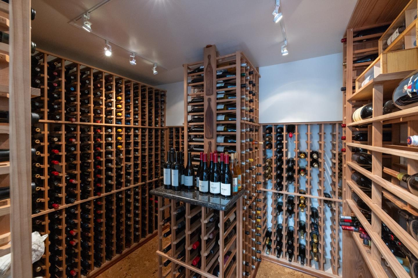 Detail Gallery Image 32 of 54 For 127 16th St, Pacific Grove,  CA 93950 - 3 Beds | 4 Baths