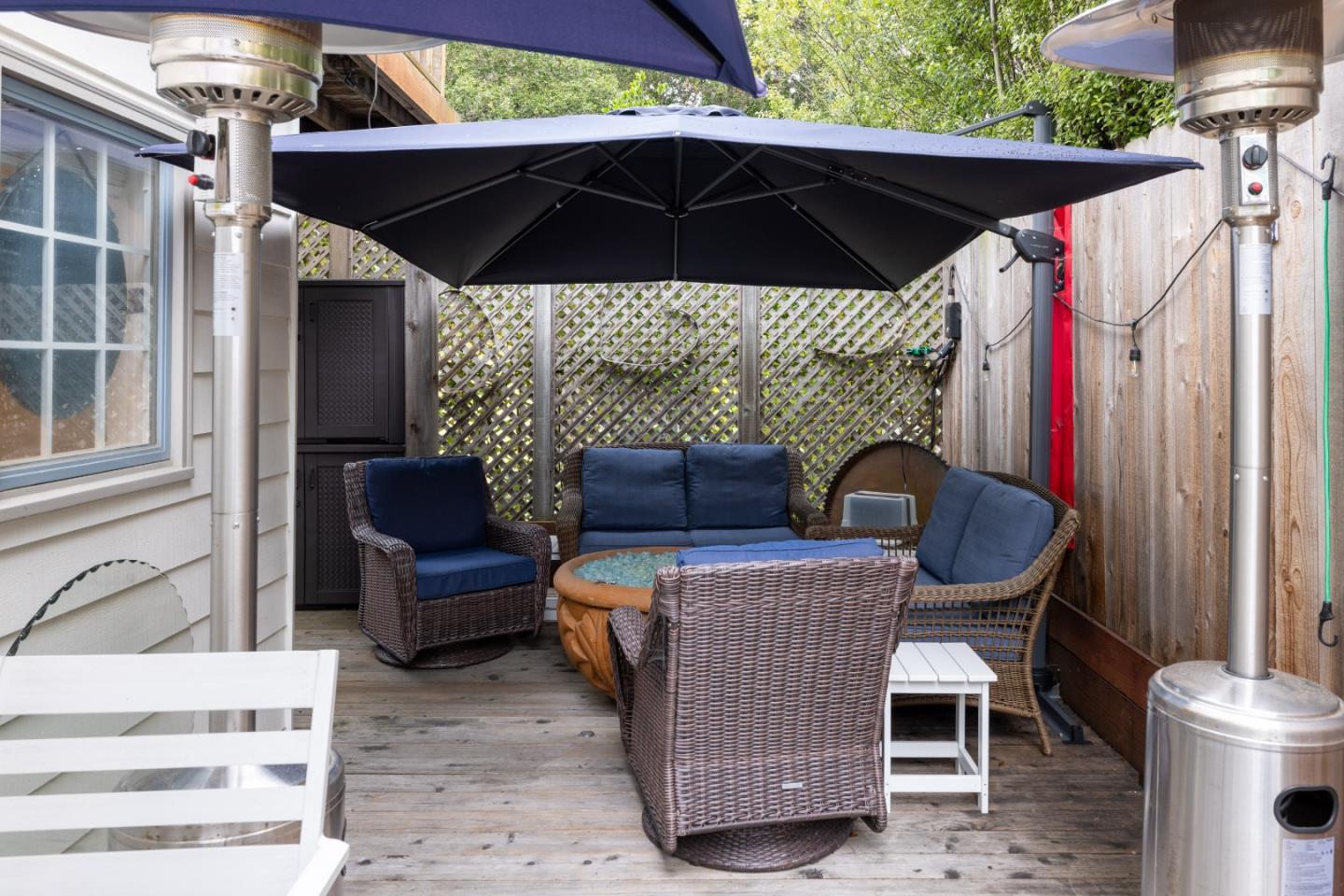 Detail Gallery Image 34 of 54 For 127 16th St, Pacific Grove,  CA 93950 - 3 Beds | 4 Baths