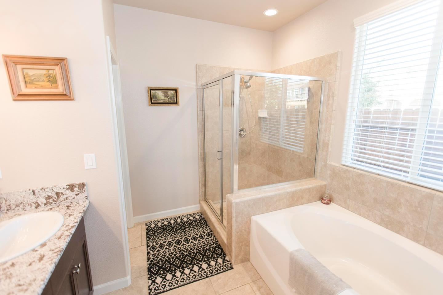 Detail Gallery Image 23 of 46 For 3776 Saginaw Ave, Clovis,  CA 93619 - 3 Beds | 3 Baths