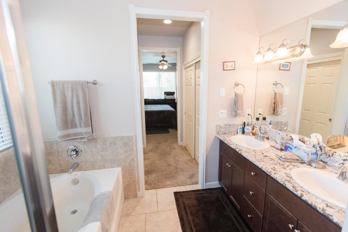 Detail Gallery Image 26 of 46 For 3776 Saginaw Ave, Clovis,  CA 93619 - 3 Beds | 3 Baths