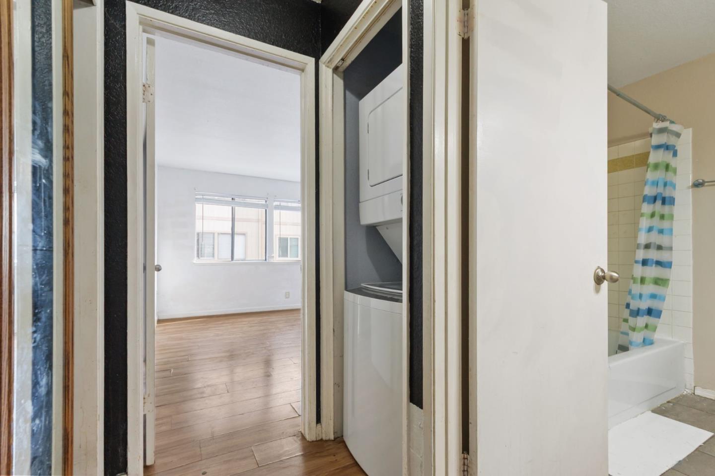 Detail Gallery Image 17 of 26 For 1227 Coyote Creek Ct, San Jose,  CA 95116 - 1 Beds | 1 Baths