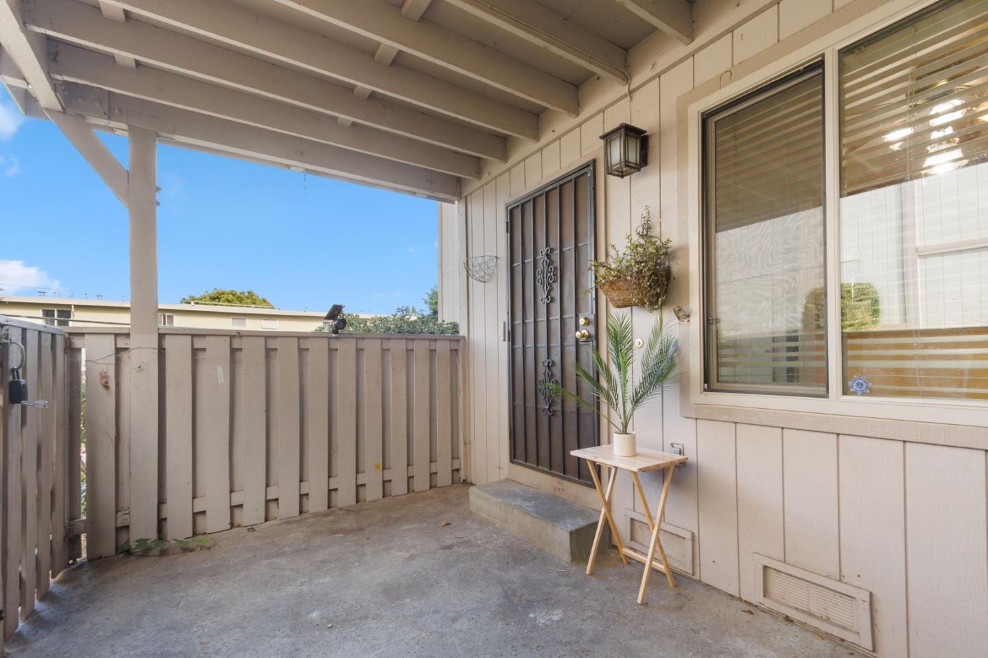 Detail Gallery Image 20 of 26 For 1227 Coyote Creek Ct, San Jose,  CA 95116 - 1 Beds | 1 Baths