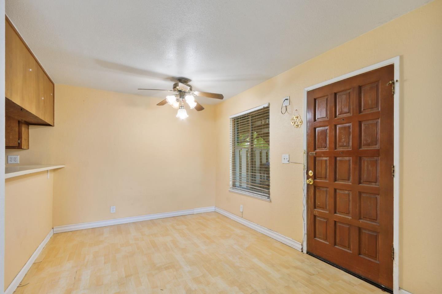 Detail Gallery Image 6 of 26 For 1227 Coyote Creek Ct, San Jose,  CA 95116 - 1 Beds | 1 Baths