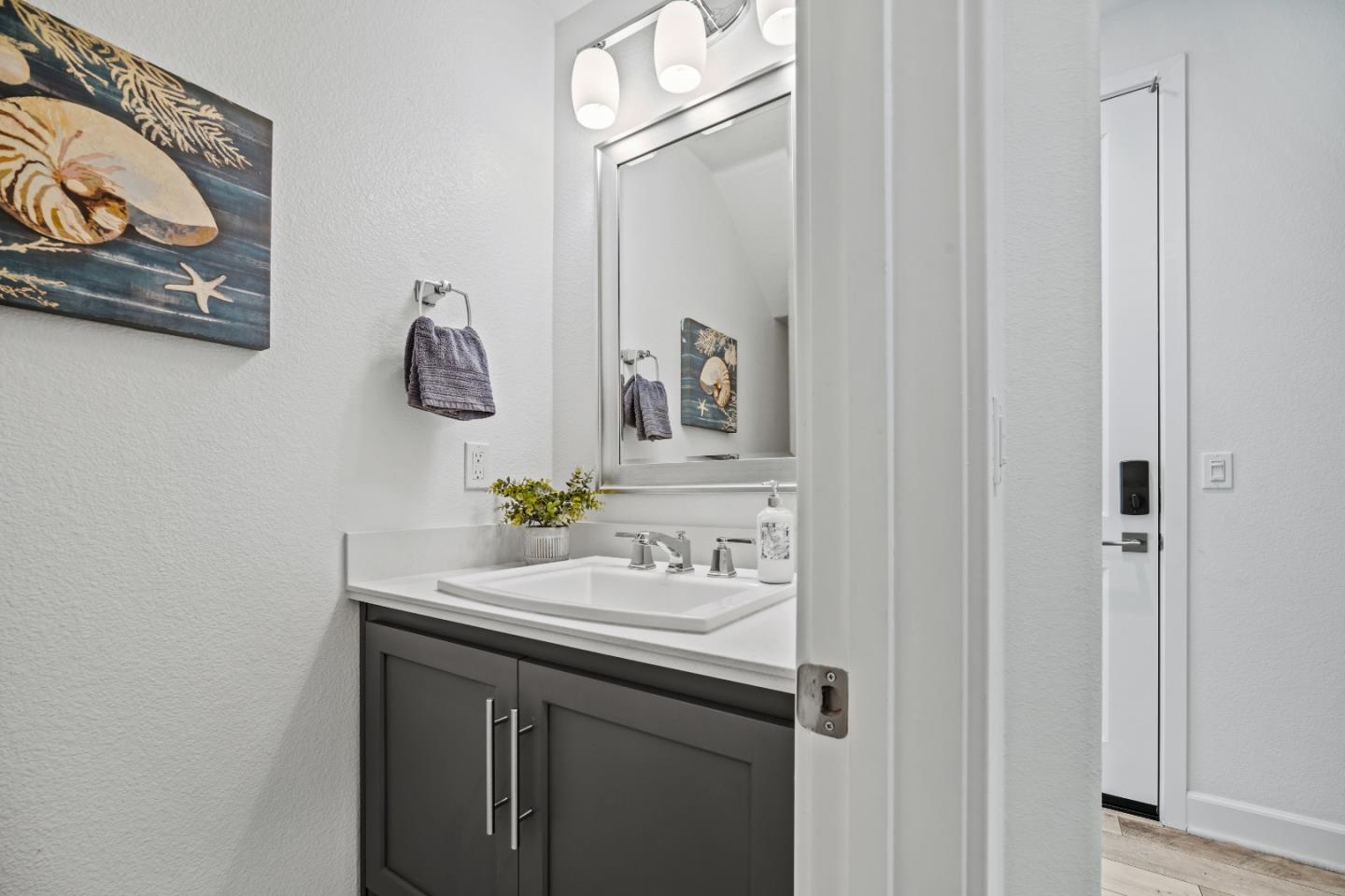 Detail Gallery Image 17 of 40 For 2721 Parkview Way, Marina,  CA 93933 - 4 Beds | 2/1 Baths