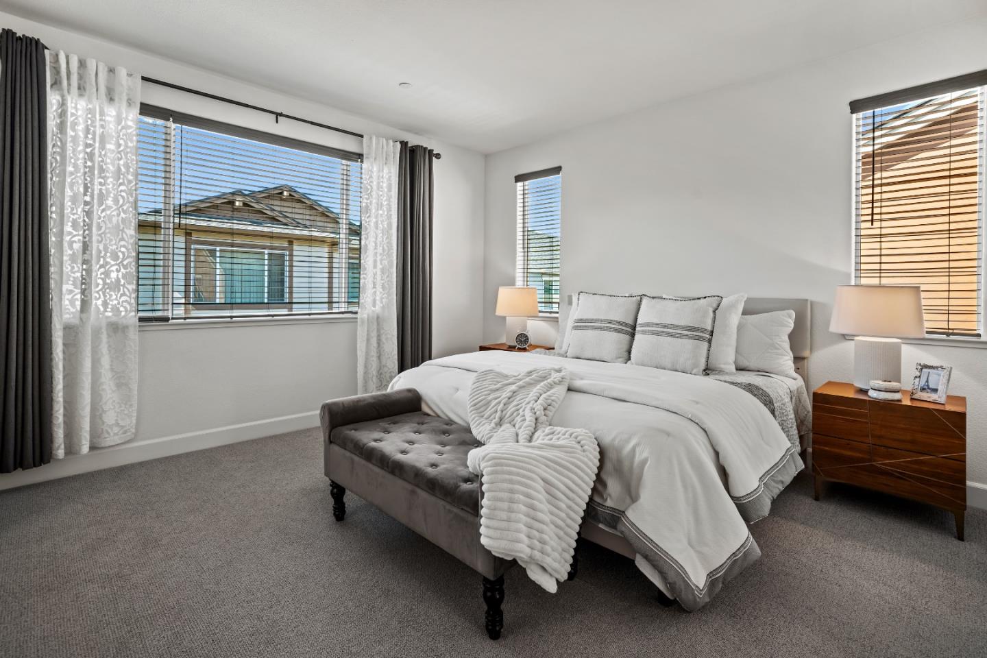 Detail Gallery Image 18 of 40 For 2721 Parkview Way, Marina,  CA 93933 - 4 Beds | 2/1 Baths