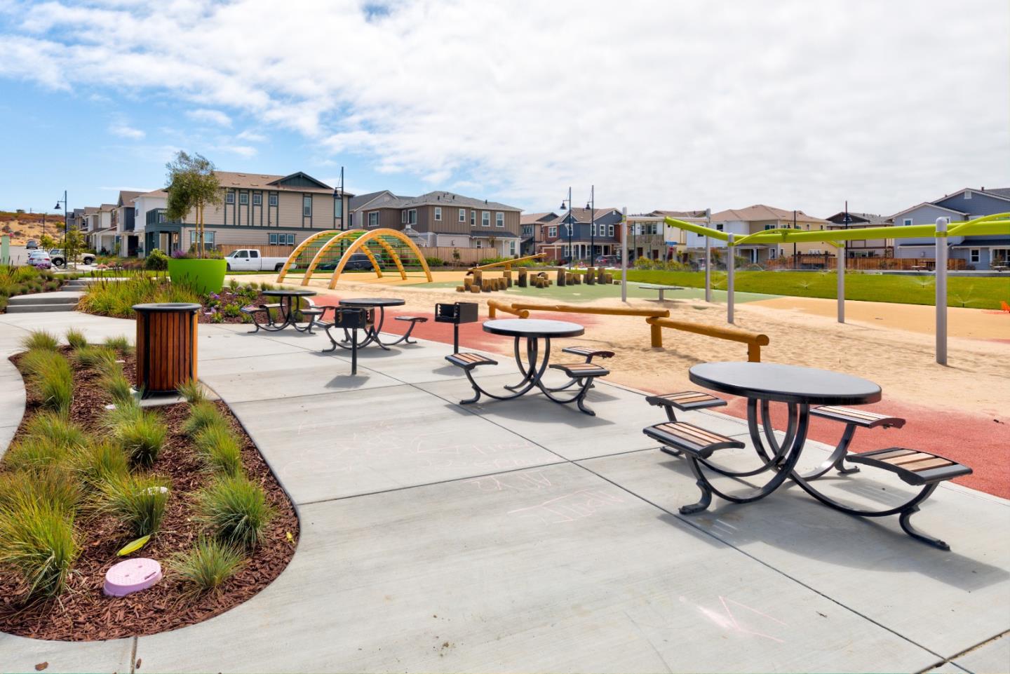 Detail Gallery Image 37 of 40 For 2721 Parkview Way, Marina,  CA 93933 - 4 Beds | 2/1 Baths